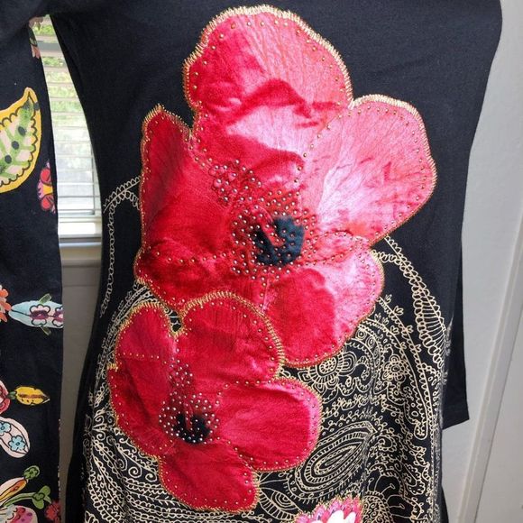 Desigual Black Knit Mini Dress/Tunic with Floral Appliqué - Picture 3 of 16